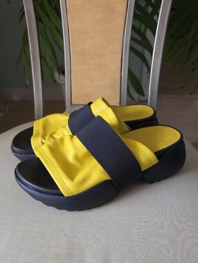 Spring Stap Leather Slip-On Sandals/Mules ❤️